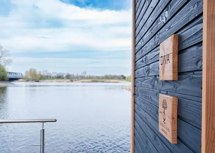 Hotel na wodzie Hausboot Diva Mit Kamin - Winter Auf Der Dove Elbe *