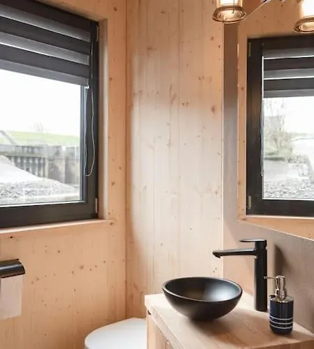 Hausboot Diva Mit Kamin - Winter Auf Der Dove Elbe